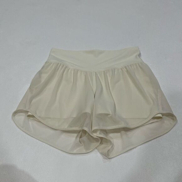 Lululemon Hotty Hot High Rise Shorts 4” White Ivory Size 8 - Picture 2 of 7